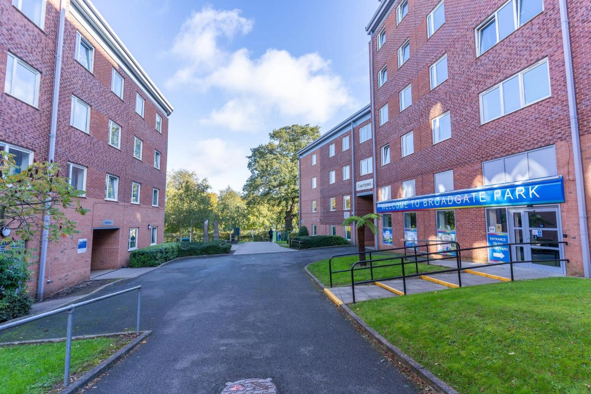 Broadgate Park Beeston Апартаменты *